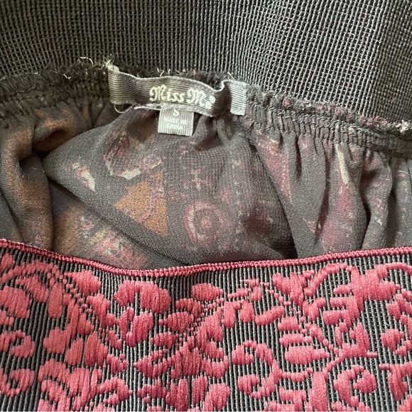 Miss Me High Low Skirt Burgundy Vintage Tapestry Pattern elastic Waistband S - Picture 9 of 10